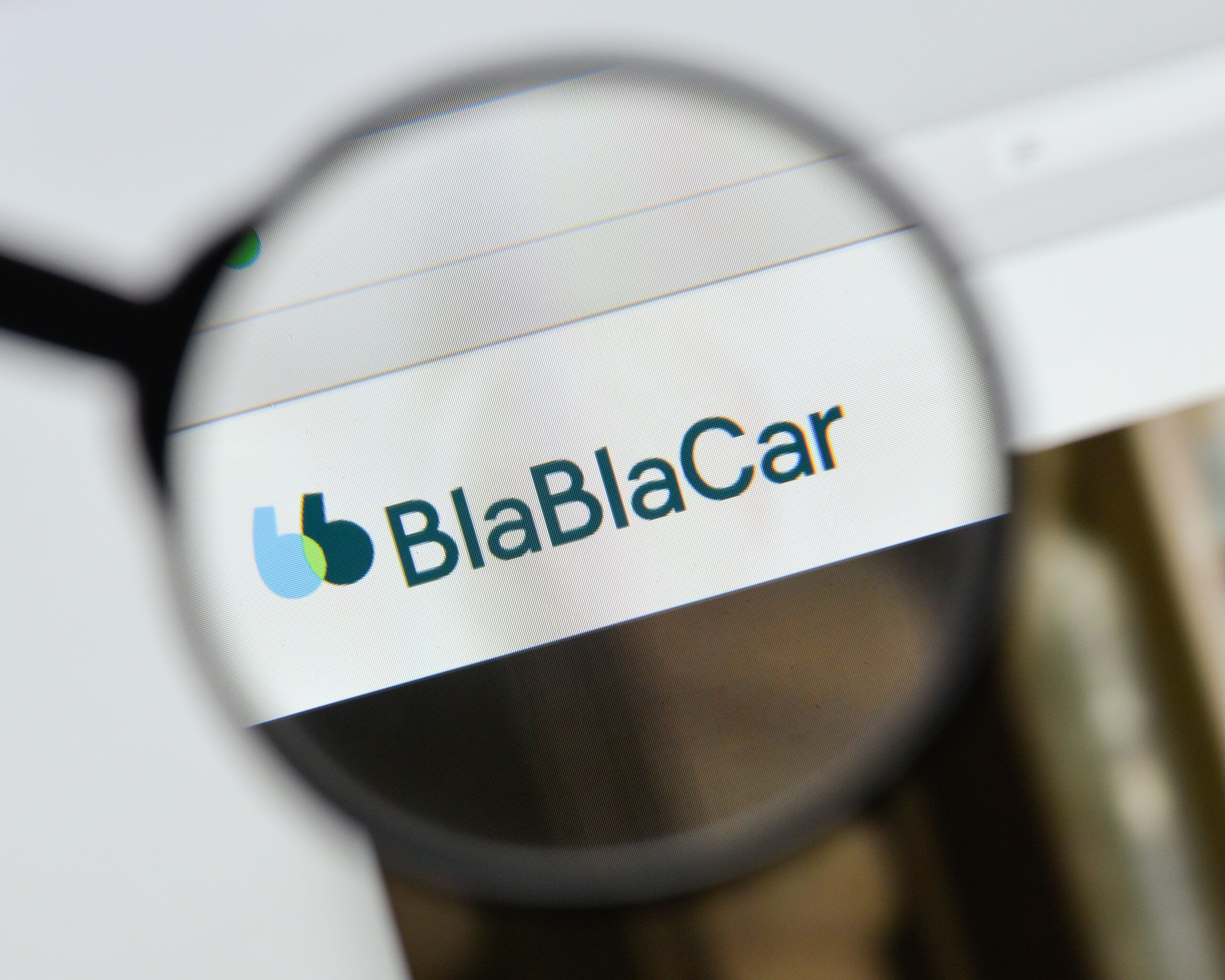 logo blablacar sur écran dordinateur à milan, août 2018